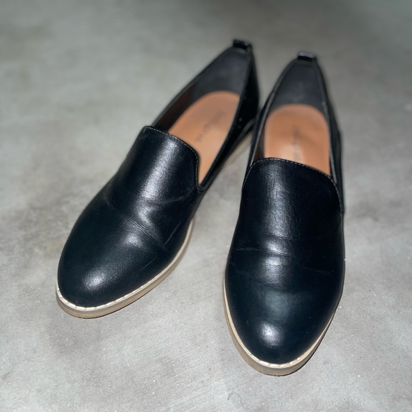 Flats - Picture 3 of 3